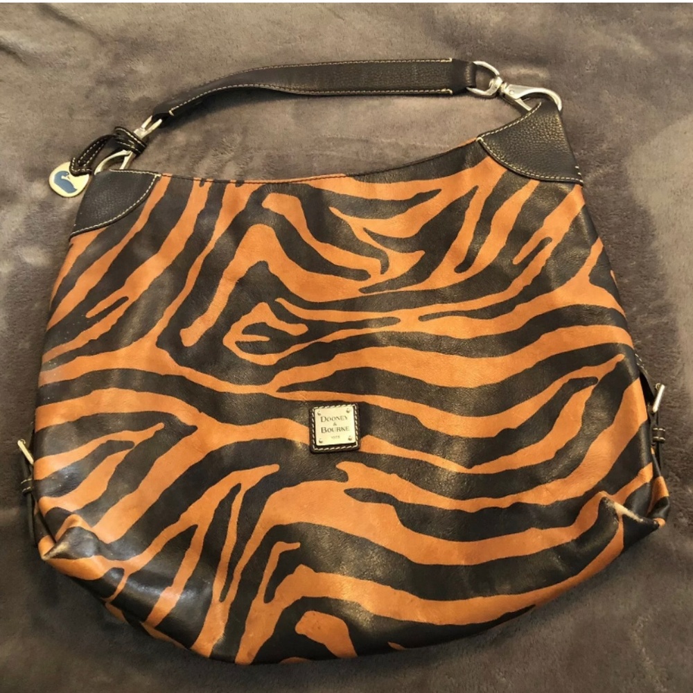 Dooney bourke handbag shoulder tote